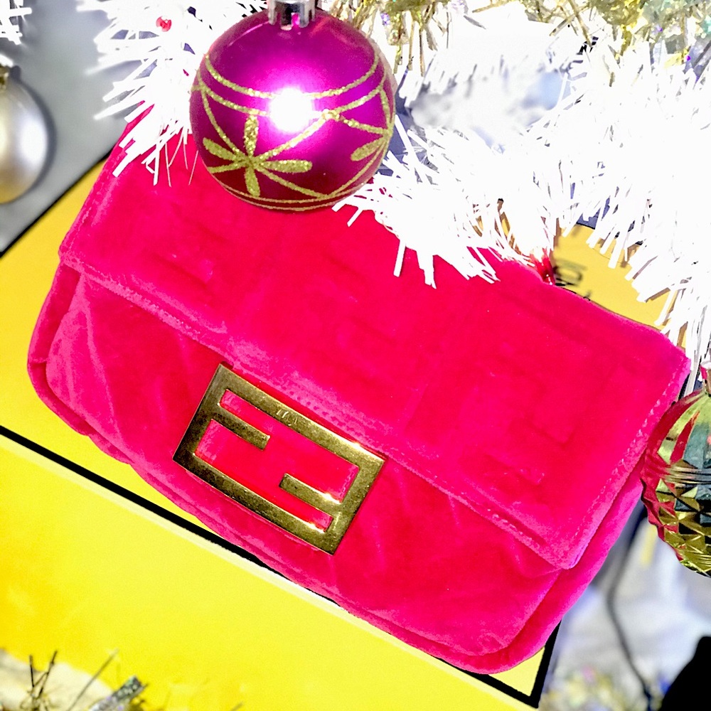 Fendi belt baguette bag